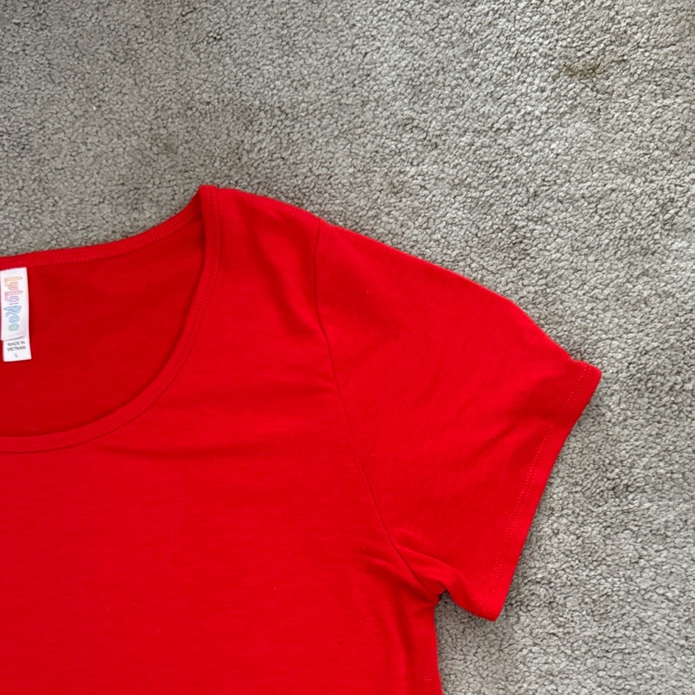 LuLaRoe Vibrant Red Short Sleeve Tee(classic) - Picture 2 of 5